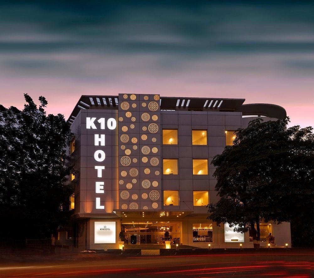 K10 Hotel Vadodara Exterior foto